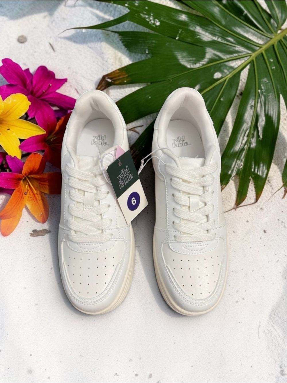 White Platform Sneakers Sz 6 Women Memory Foam Lace-Up Casual Shoes NWT